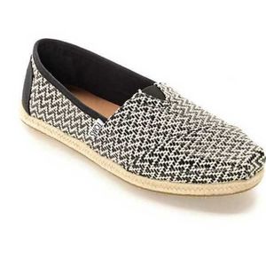 TOMS classic rope sole shoes size 7
